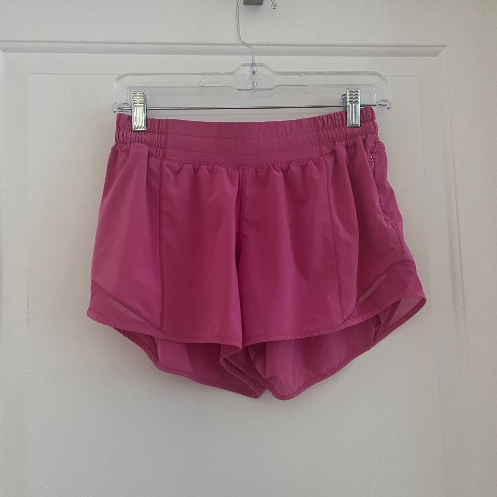 Lululemon Hotty Hot High-Rise Shorts 2.5" Sonic Pink